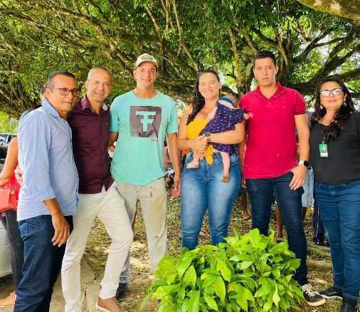 Camacã: Prefeitura chega a marca de 35 mil mudas de Cacau distribuídas para pequenos agricultores
